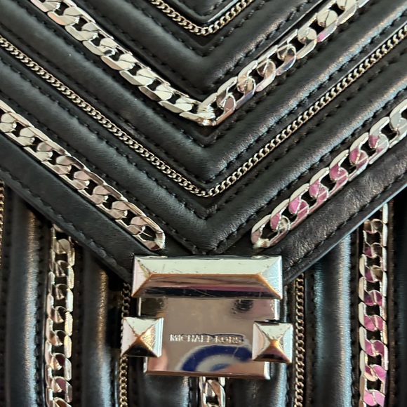 Michel Kors Whitney Large Chain-Link Quilted Leather Convertible Shoulder Bag - Picture 6 of 9